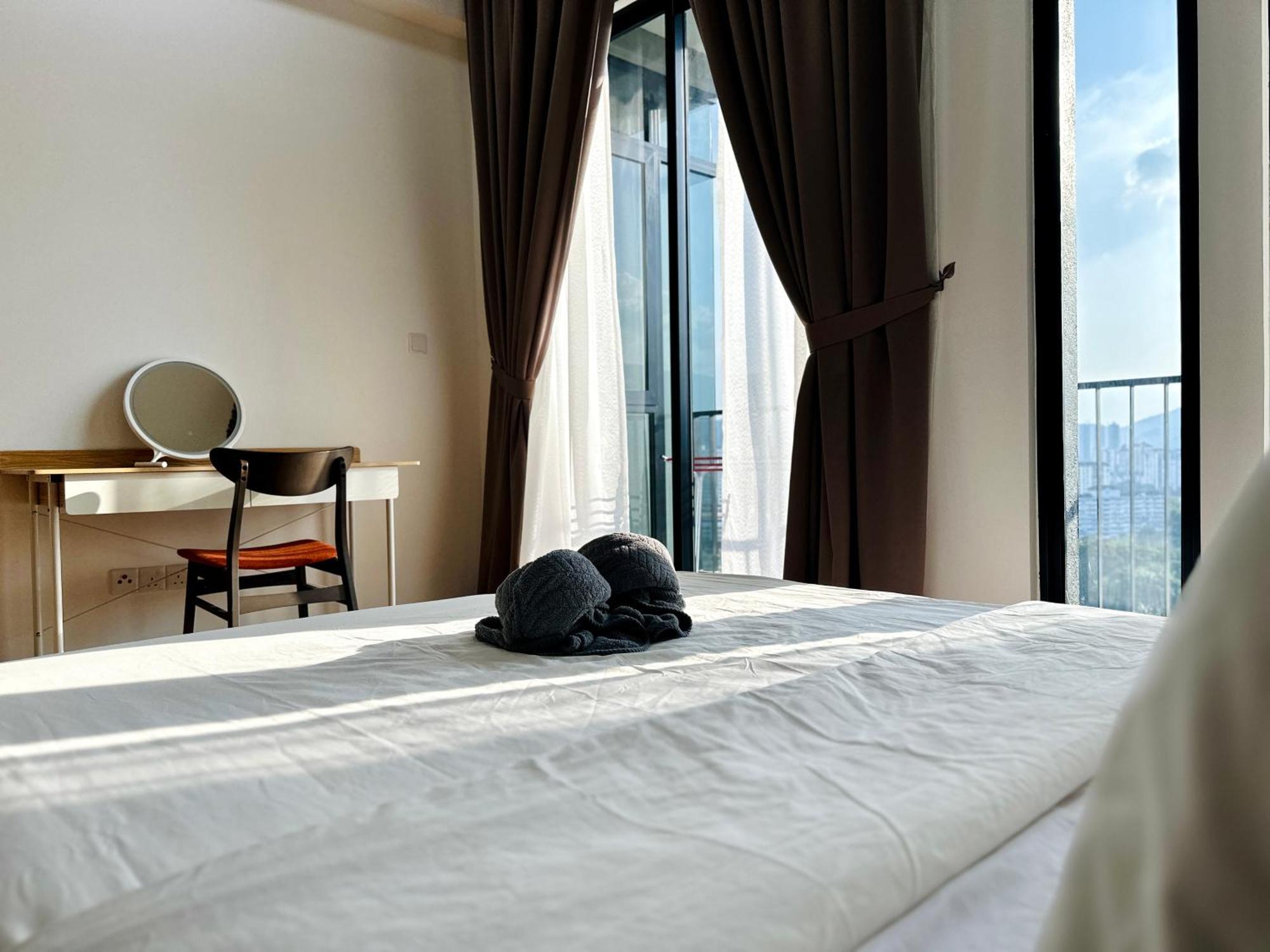 New 2Br Georgetown Warm And Lovely Homestay 10Pax-无敌美景两房民宿 Beacon Executive Suite Zewnętrze zdjęcie