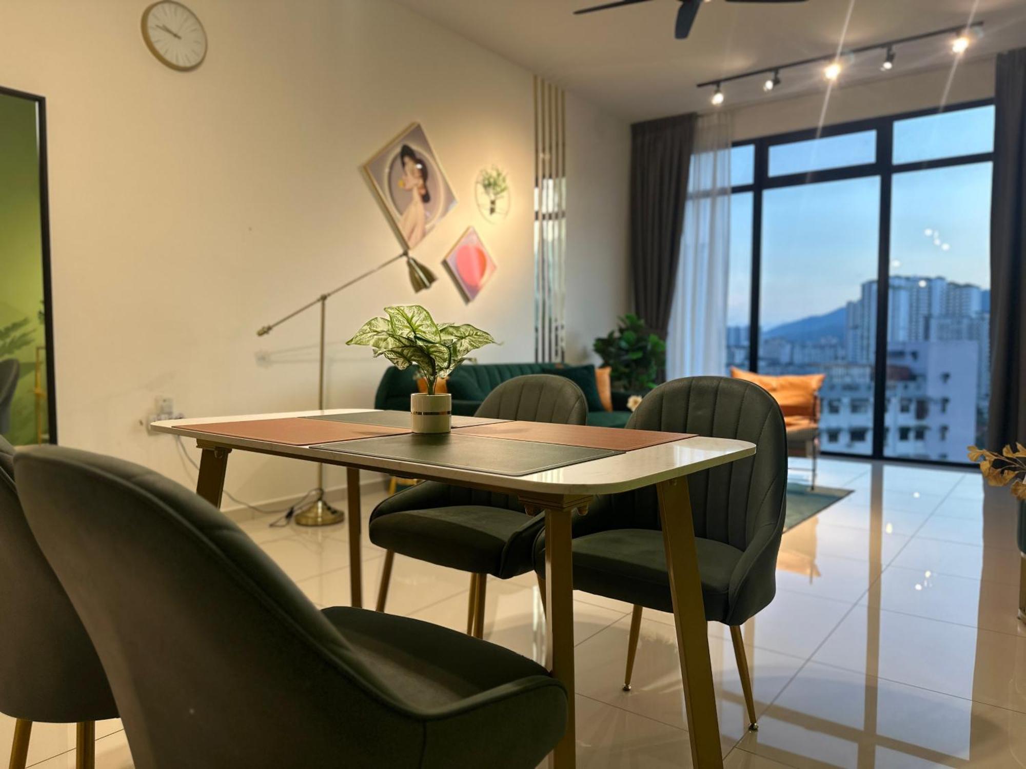 New 2Br Georgetown Warm And Lovely Homestay 10Pax-无敌美景两房民宿 Beacon Executive Suite Zewnętrze zdjęcie