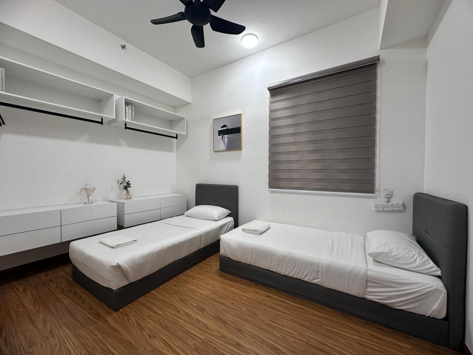 New 2Br Georgetown Warm And Lovely Homestay 10Pax-无敌美景两房民宿 Beacon Executive Suite Zewnętrze zdjęcie