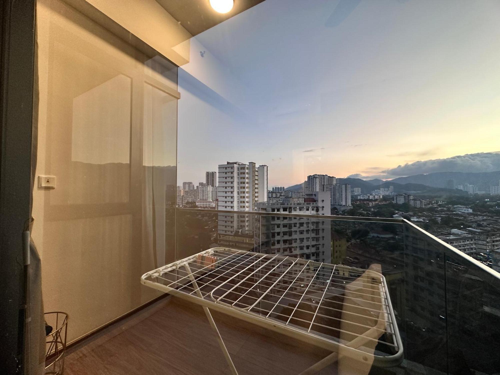 New 2Br Georgetown Warm And Lovely Homestay 10Pax-无敌美景两房民宿 Beacon Executive Suite Zewnętrze zdjęcie