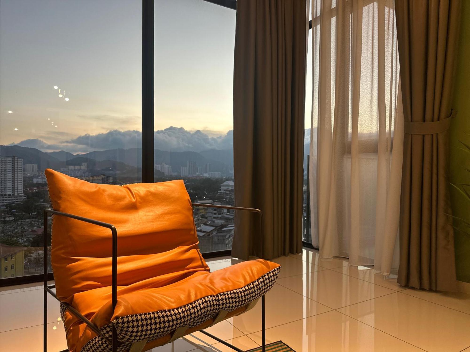 New 2Br Georgetown Warm And Lovely Homestay 10Pax-无敌美景两房民宿 Beacon Executive Suite Zewnętrze zdjęcie